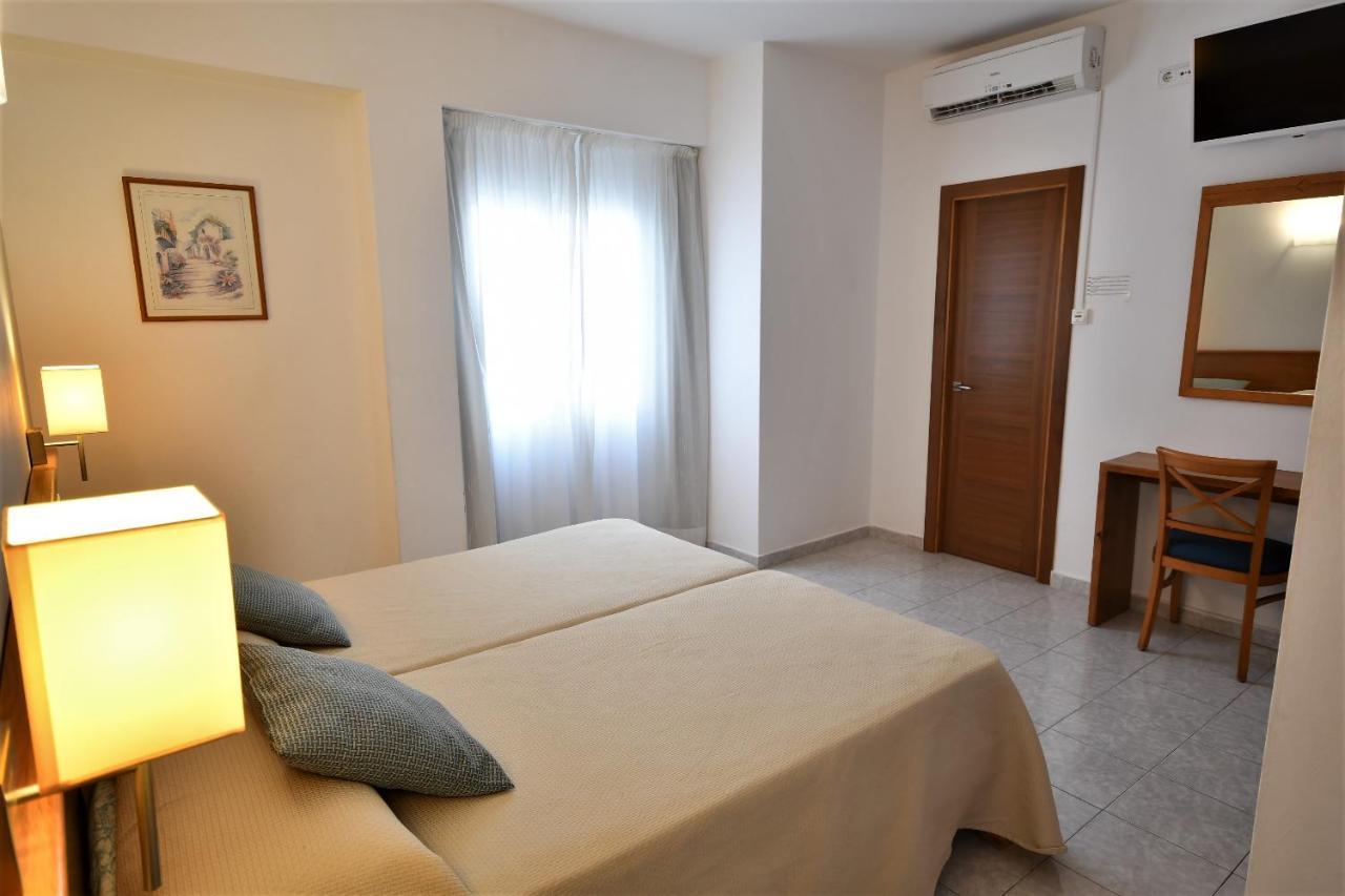 Hostal Mallorca San Antonio  Eksteriør billede