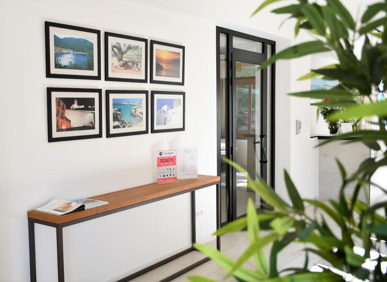 Hostal Mallorca San Antonio  Eksteriør billede