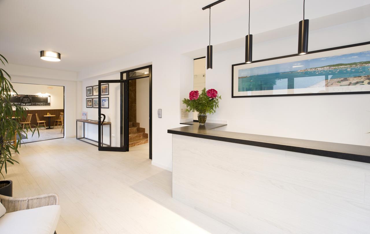 Hostal Mallorca San Antonio  Eksteriør billede