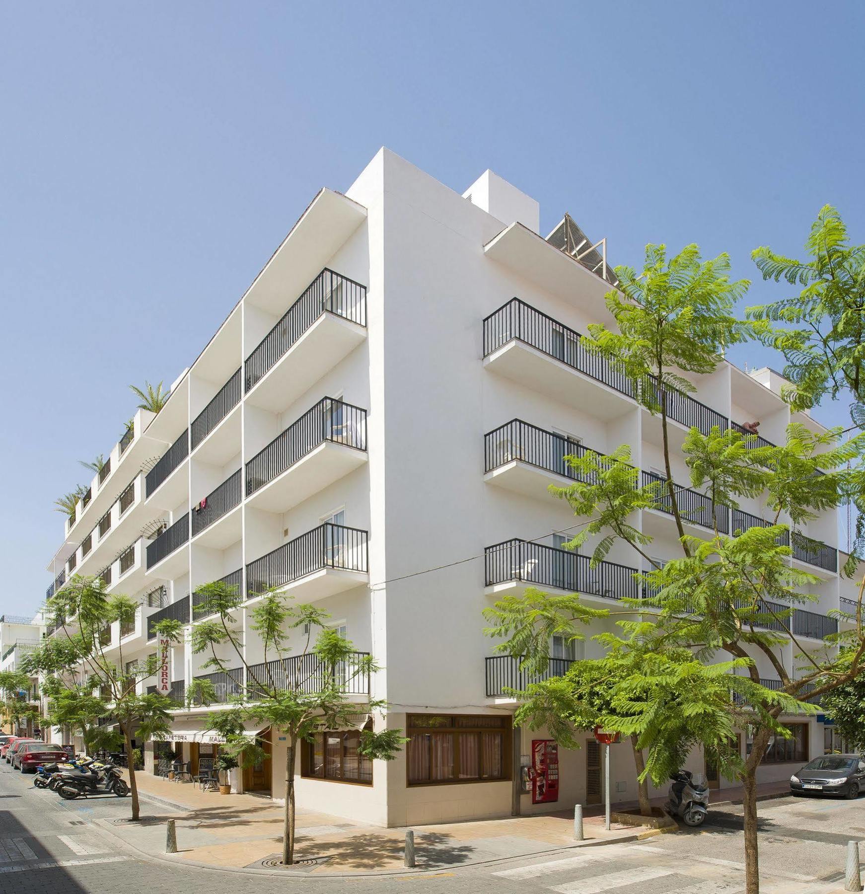 Hostal Mallorca San Antonio  Eksteriør billede